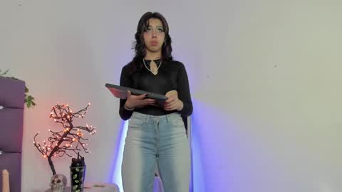 Snapshot of nyx_nayla chatting on 12-05-24, 09:50 online show from 12-05-24, 09:50