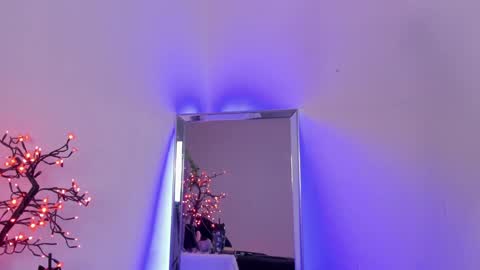Snapshot of nyx_nayla chatting on 12-05-24, 12:55 online show from 12-05-24, 12:55