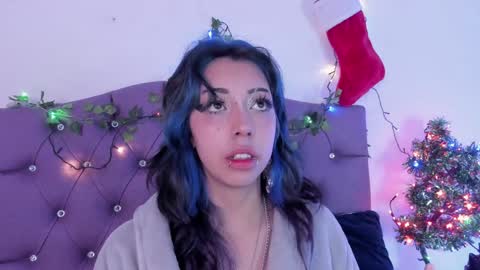 Snapshot of nyx_nayla chatting on 12-14-24, 12:44 online show from 12-14-24, 12:44