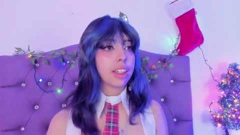 Snapshot of nyx_nayla chatting on 12-17-24, 07:26 online show from 12-17-24, 07:26
