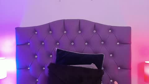 Snapshot of nyx_nayla chatting on 01-17-25, 03:43 online show from 01-17-25, 03:43