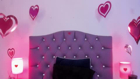 Snapshot of nyx_nayla chatting on 02-11-25, 06:51 online show from 02-11-25, 06:51