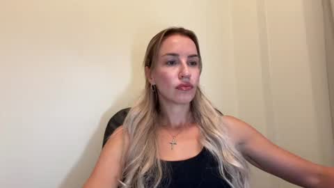 Snapshot of nyxelia_ chatting on 07-06-26, 07:05 Anastasia online show from 07-06-26, 07:05
