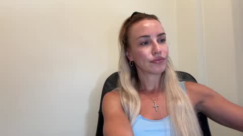 Snapshot of nyxelia_ chatting on 07-14-26, 10:21 Anastasia online show from 07-14-26, 10:21