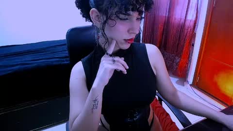 Snapshot of nyxxei chatting on 04-24-26, 09:50 Nyxxei online show from 04-24-26, 09:50