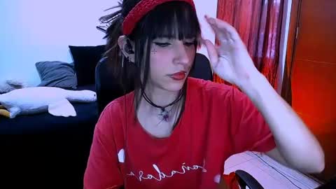 Snapshot of nyxxei chatting on 07-27-26, 10:39 Nyxxei online show from 07-27-26, 10:39