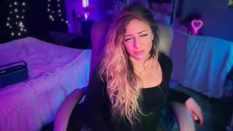 nyxxen online show from 04-11-26, 12:37