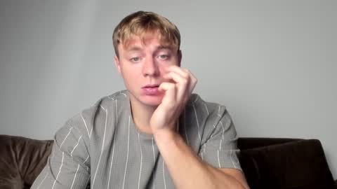 Snapshot of o_r_b_i_t chatting on 01-25-25, 12:58 o_r_b_i_t online show from 01-25-25, 12:58