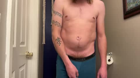 Snapshot of obedientblonde89 chatting on 12-26-24, 12:25 obedientblonde89 online show from 12-26-24, 12:25