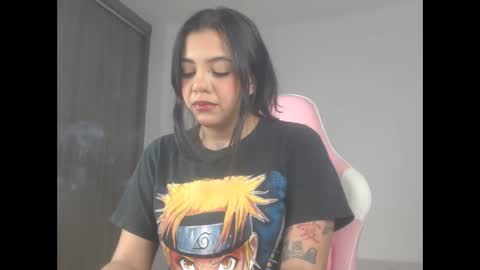 Snapshot of obeyval chatting on 05-12-26, 07:27 Vale online show from 05-12-26, 07:27