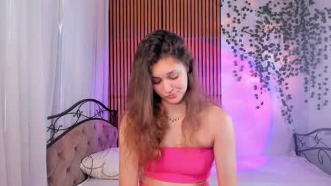 Bella online show from 07-18-26, 06:17