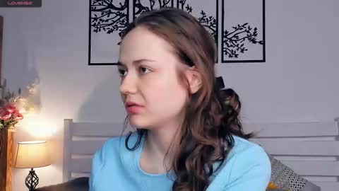 Snapshot of obsidiva chatting on 02-18-26, 09:11 Elis online show from 02-18-26, 09:11