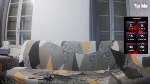 Brad Pitt online show from 12-06-24, 10:27