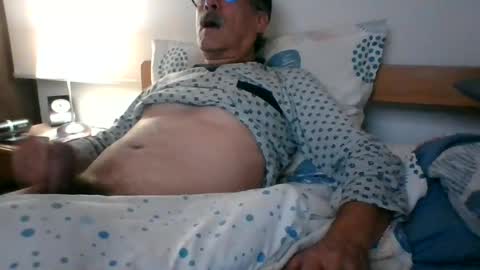 Snapshot of ocorrea chatting on 06-25-26, 04:01 ocorrea online show from 06-25-26, 04:01