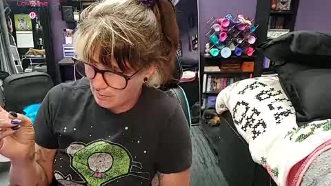 Oddy With A Body online show from 05-17-26, 06:55