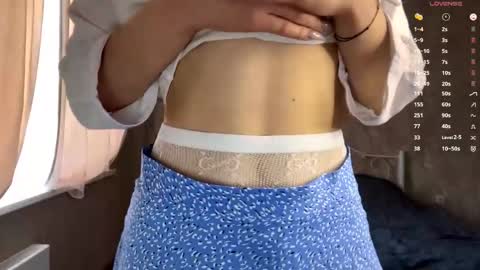 Mia online show from 09-11-25, 07:08