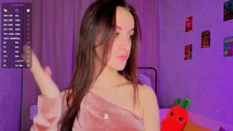 Snapshot of odelynahayne chatting on 02-07-26, 04:16 Elisa online show from 02-07-26, 04:16