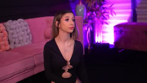 Odette online show from 02-17-26, 05:48