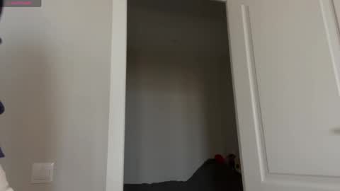 Thea online show from 04-05-26, 04:31