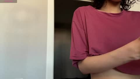 Snapshot of odettehatt chatting on 06-06-26, 04:39 Thea online show from 06-06-26, 04:39