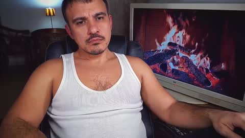 Snapshot of officeman7 chatting on 12-29-24, 05:33 officeman7 online show from 12-29-24, 05:33