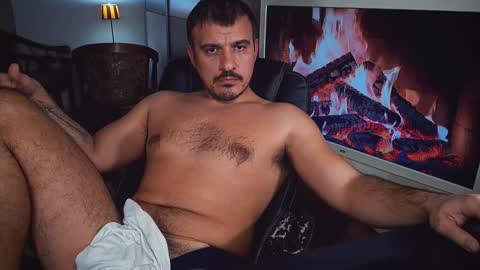 Snapshot of officeman7 chatting on 01-08-25, 08:29 officeman7 online show from 01-08-25, 08:29