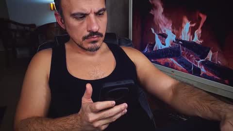 Snapshot of officeman7 chatting on 01-11-25, 06:12 officeman7 online show from 01-11-25, 06:12