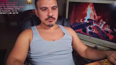 Snapshot of officeman7 chatting on 02-22-25, 06:52 officeman7 online show from 02-22-25, 06:52