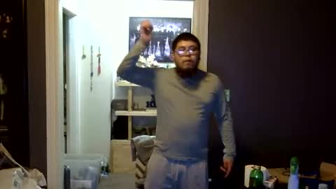 Snapshot of oflores77 chatting on 05-04-26, 02:18 oscar flores online show from 05-04-26, 02:18