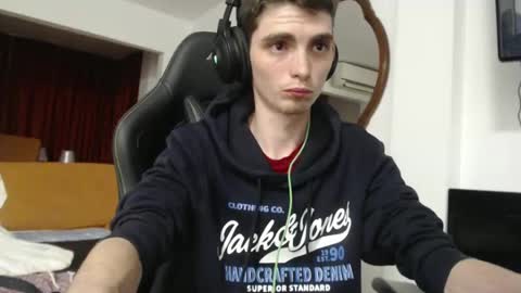 Snapshot of ofsolovicio chatting on 12-05-24, 11:40 ofsolovicio online show from 12-05-24, 11:40