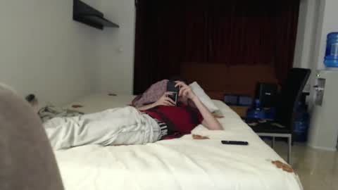 Snapshot of ofsolovicio chatting on 09-12-25, 10:32 ofsolovicio online show from 09-12-25, 10:32