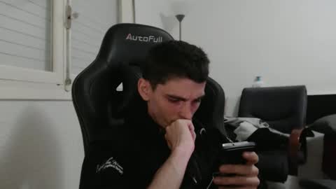 Snapshot of ofsolovicio chatting on 11-05-25, 12:21 ofsolovicio online show from 11-05-25, 12:21