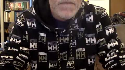 Snapshot of oggs48 chatting on 04-05-26, 05:10 oggs48 online show from 04-05-26, 05:10