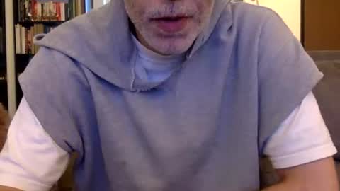 Snapshot of oggs48 chatting on 05-01-26, 05:06 oggs48 online show from 05-01-26, 05:06