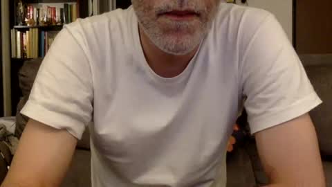 Snapshot of oggs48 chatting on 05-31-26, 09:49 oggs48 online show from 05-31-26, 09:49