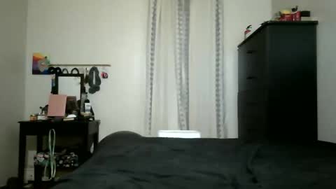 Lit en Cama online show from 11-15-25, 06:55