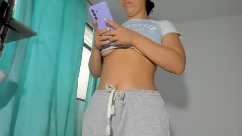 Holly  online show from 08-05-26, 12:52
