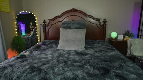 Gray online show from 01-26-25, 07:31