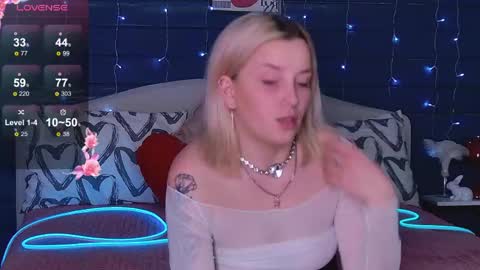 Snapshot of oh_my_julia chatting on 05-14-26, 10:38 oh_my_julia online show from 05-14-26, 10:38