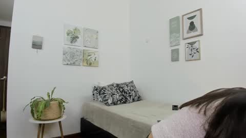 Snapshot of ohanna_ chatting on 02-27-25, 02:42 ohanna_ online show from 02-27-25, 02:42