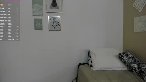 Snapshot of ohanna_ chatting on 03-09-25, 10:30 ohanna_ online show from 03-09-25, 10:30