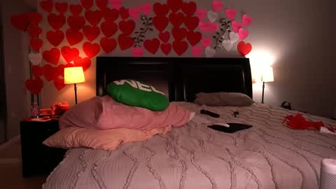 Kelly online show from 02-11-25, 04:55