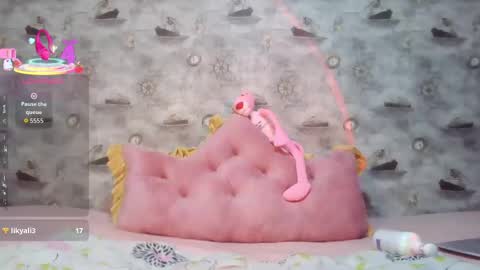 Nina online show from 09-11-25, 11:05