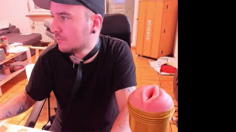 Snapshot of ohihoe92 chatting on 09-26-25, 02:21 Chris online show from 09-26-25, 02:21