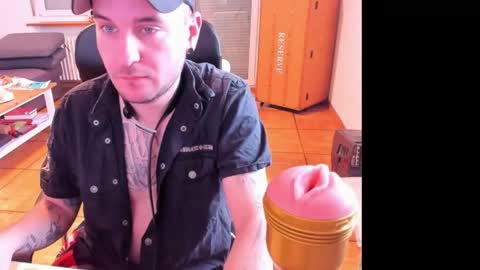 Snapshot of ohihoe92 chatting on 04-27-26, 12:47 Chris online show from 04-27-26, 12:47