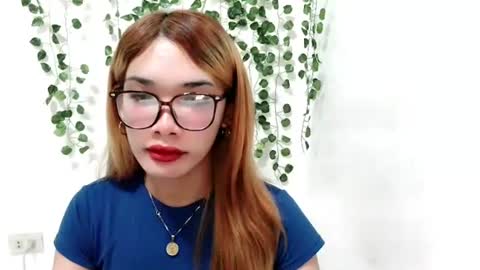 Snapshot of ohmyalessandraxcx chatting on 11-20-25, 02:17 ohmyalessandraxcx online show from 11-20-25, 02:17