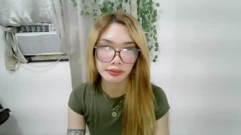 Snapshot of ohmyalessandraxcx chatting on 11-29-25, 06:44 ohmyalessandraxcx online show from 11-29-25, 06:44