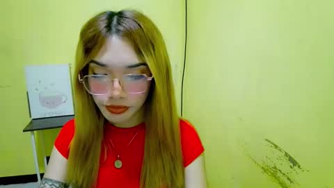 Snapshot of ohmyalessandraxcx chatting on 12-16-25, 05:29 ohmyalessandraxcx online show from 12-16-25, 05:29