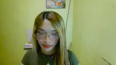 Snapshot of ohmyalessandraxcx chatting on 12-21-25, 03:19 ohmyalessandraxcx online show from 12-21-25, 03:19