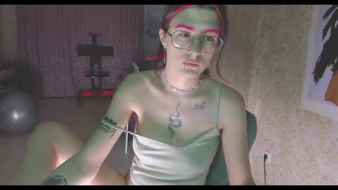 Snapshot of ohmygoddestkimmy chatting on 02-21-25, 09:32 Kmmy online show from 02-21-25, 09:32